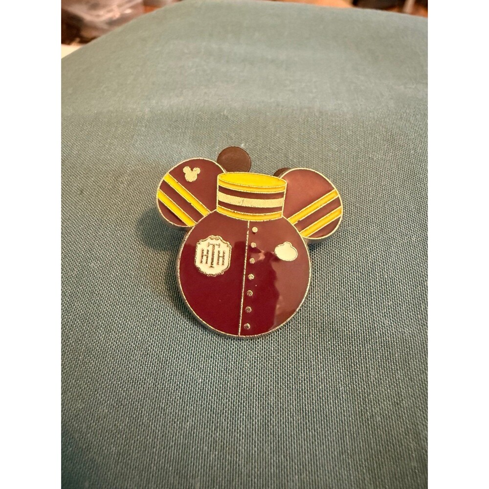 Disney Trading Pin Mickey Cast Member Costumes Tower Of Terror